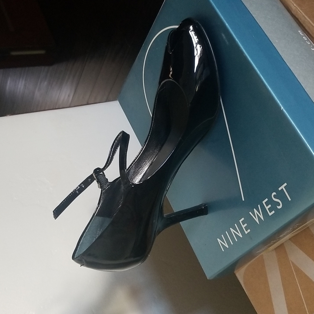 Black patent peep toe heel